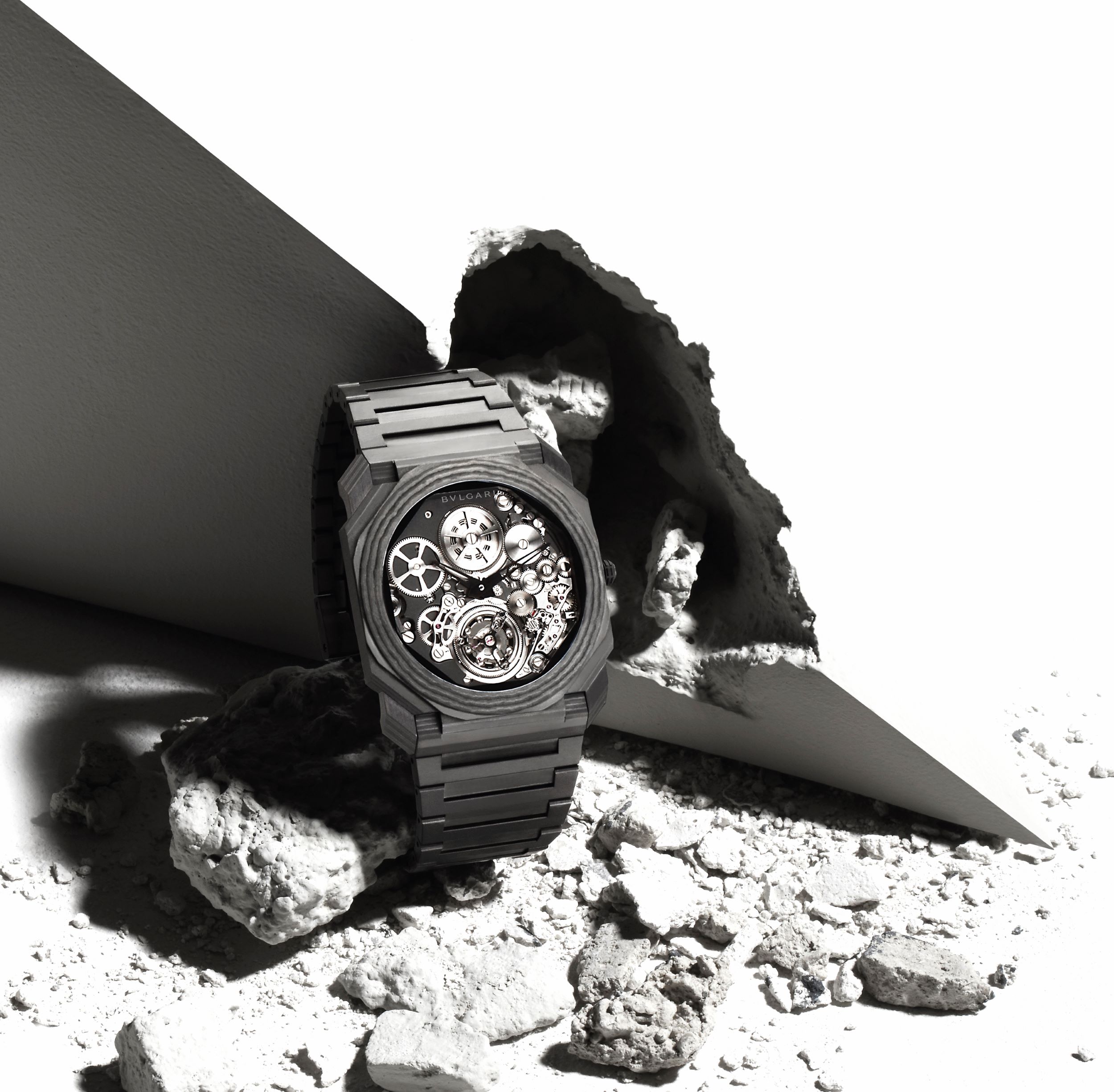 回顧任職瑞士製錶品牌 10 年以上的資歷，Jean-Christophe Babin 認為寶格麗腕錶的存在是「瑞義工藝的結晶，也是瑞士錶的文藝復興」。耐用精準的機芯固然能成就一枚經典腕錶，如果腕錶設計雋永優雅，同樣具有流傳後世的價值。