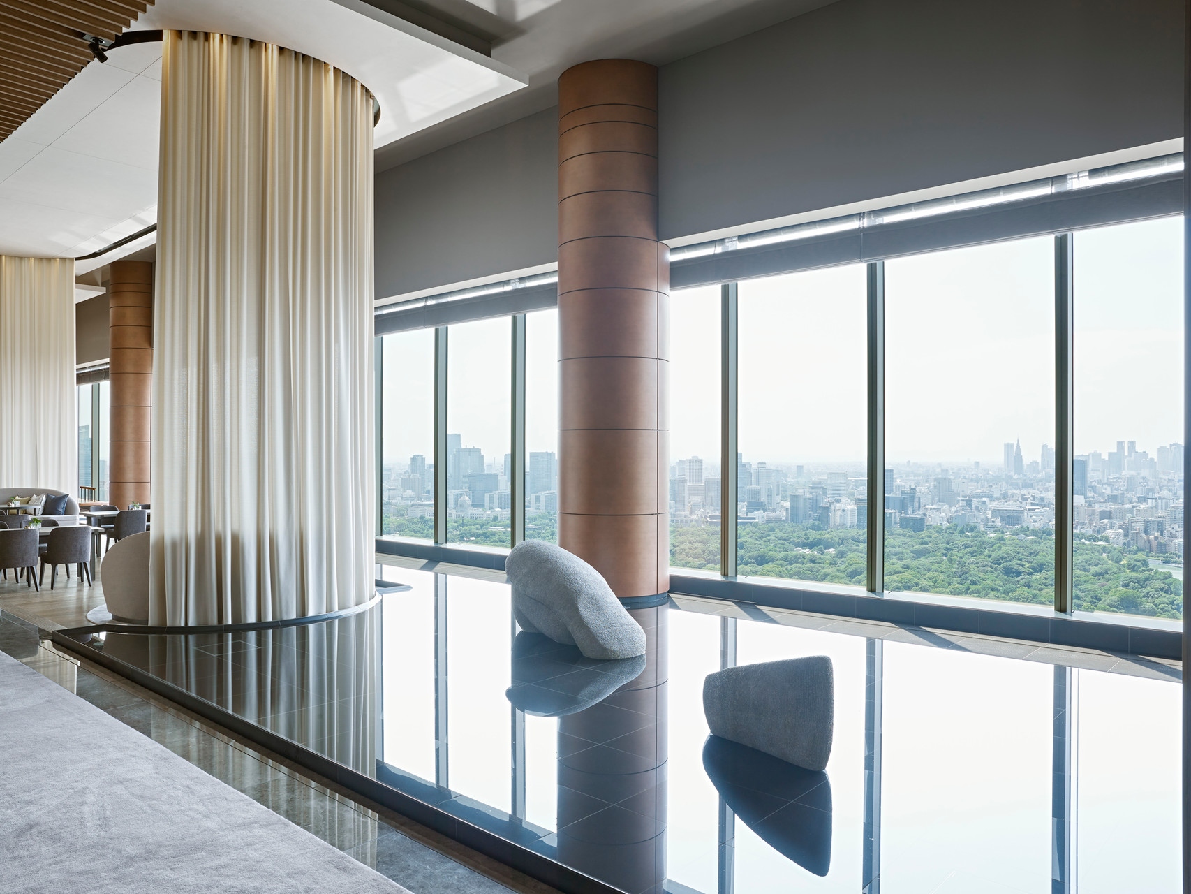 Jean-Michel 在東京大手町四季酒店設計中巧妙地展現純正日本元素，同時融入四季品牌最精緻的特色與 DNA。