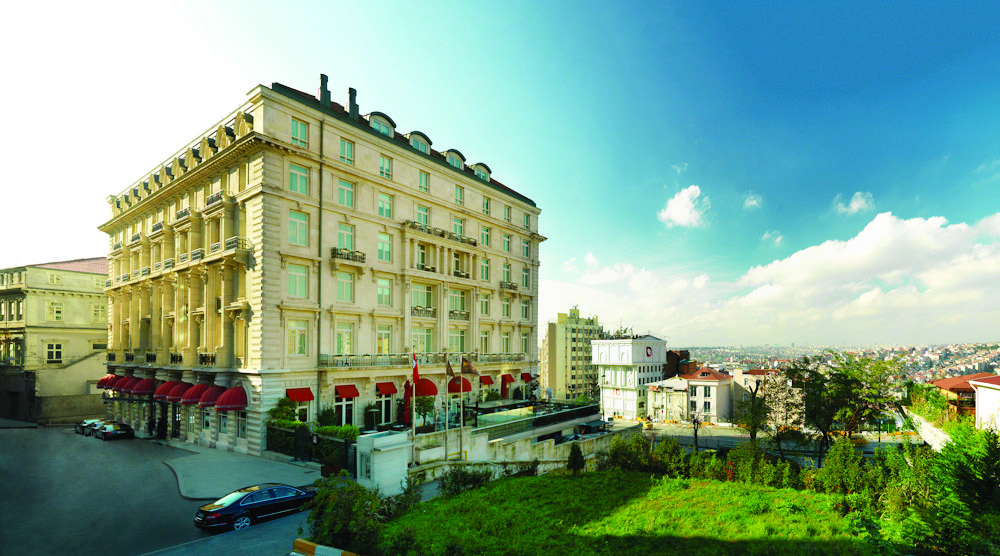 距今已超過 120 年歷史的 Pera Palace Hotel，直到今天都還是伊斯坦堡最具代表的頂級飯店。