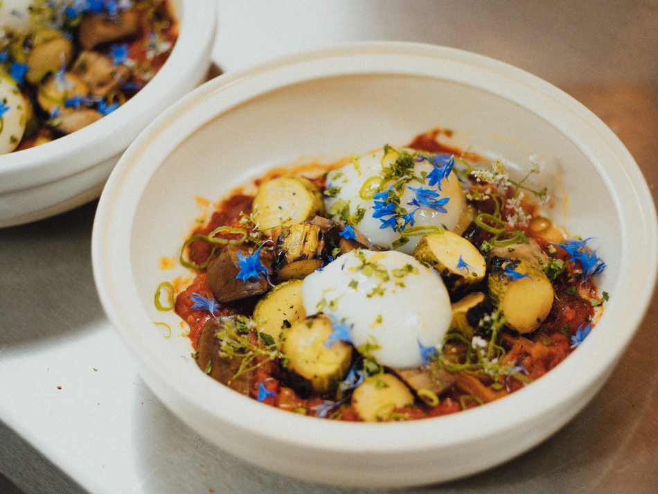 經過 Mory Sacko 重新詮釋的北非塔吉鍋料理。