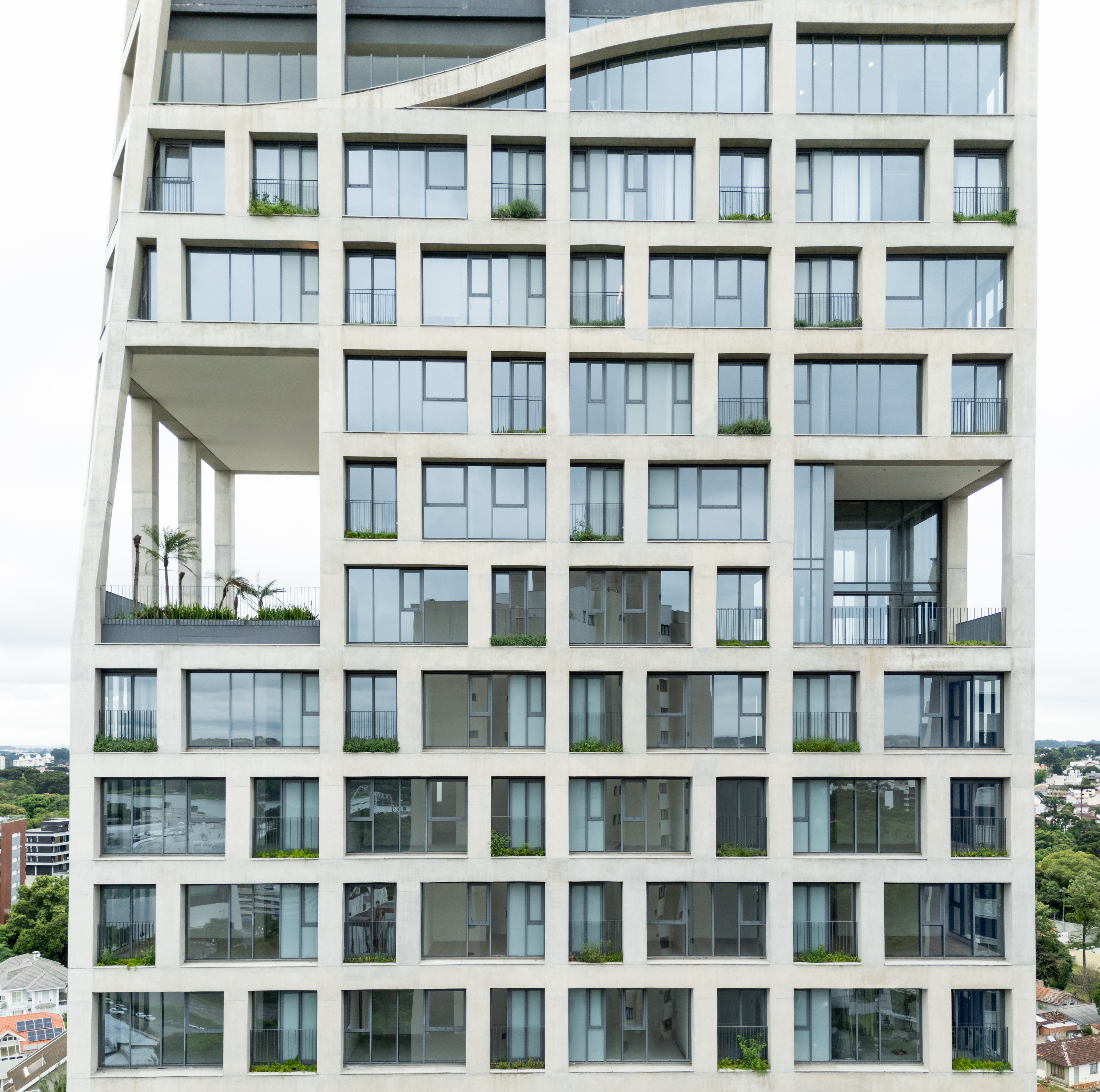 AGE 360 是巴西第一座获得健康建筑认证的住宅大楼。 （ © Manuel Sá ）