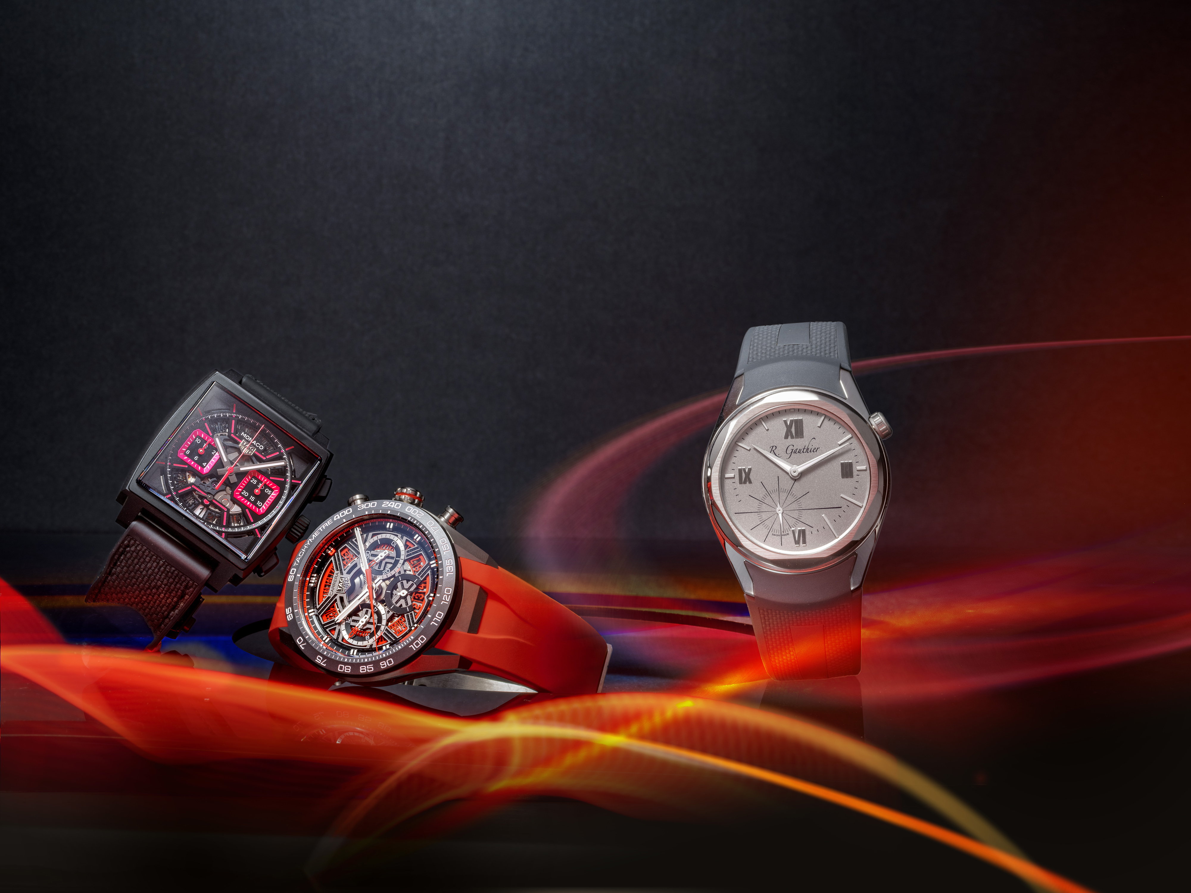 TAG Heuer Monaco Skeleton Chronograph 霓虹粉红版腕表。 TAG Heuer Carrera Chronograph Extreme Sport 计时腕表。 Romain Gauthier C by Romain Gauthier 系列腕表。