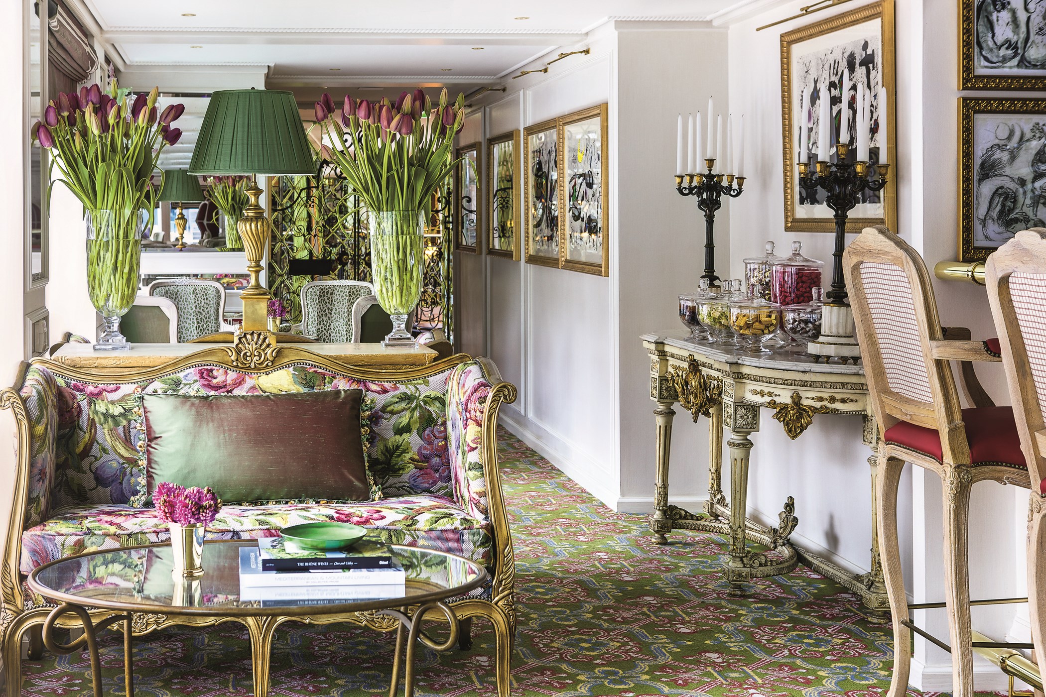 展現維多利亞時代風情的 LOUNGE 空間。