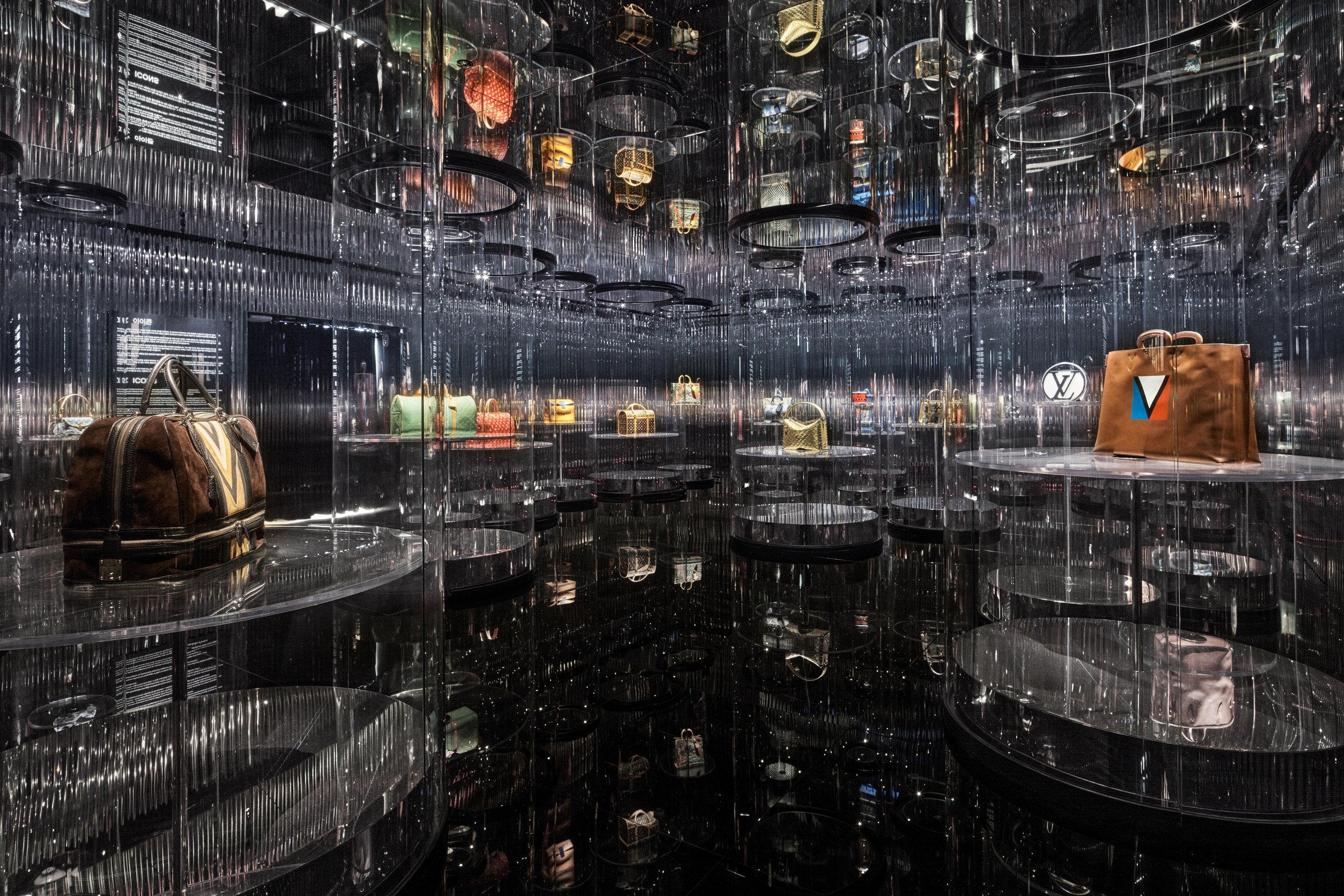 跨越 160 年时尚艺术之旅