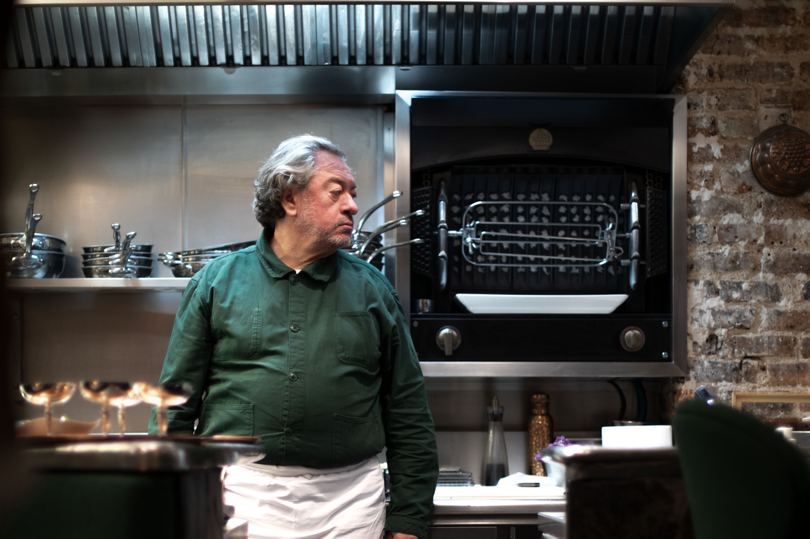 致力於落實永續餐飲的 Bruno Verjus ，54 歲才轉行開餐廳。 （ Photograph by Philippe Vaurès）