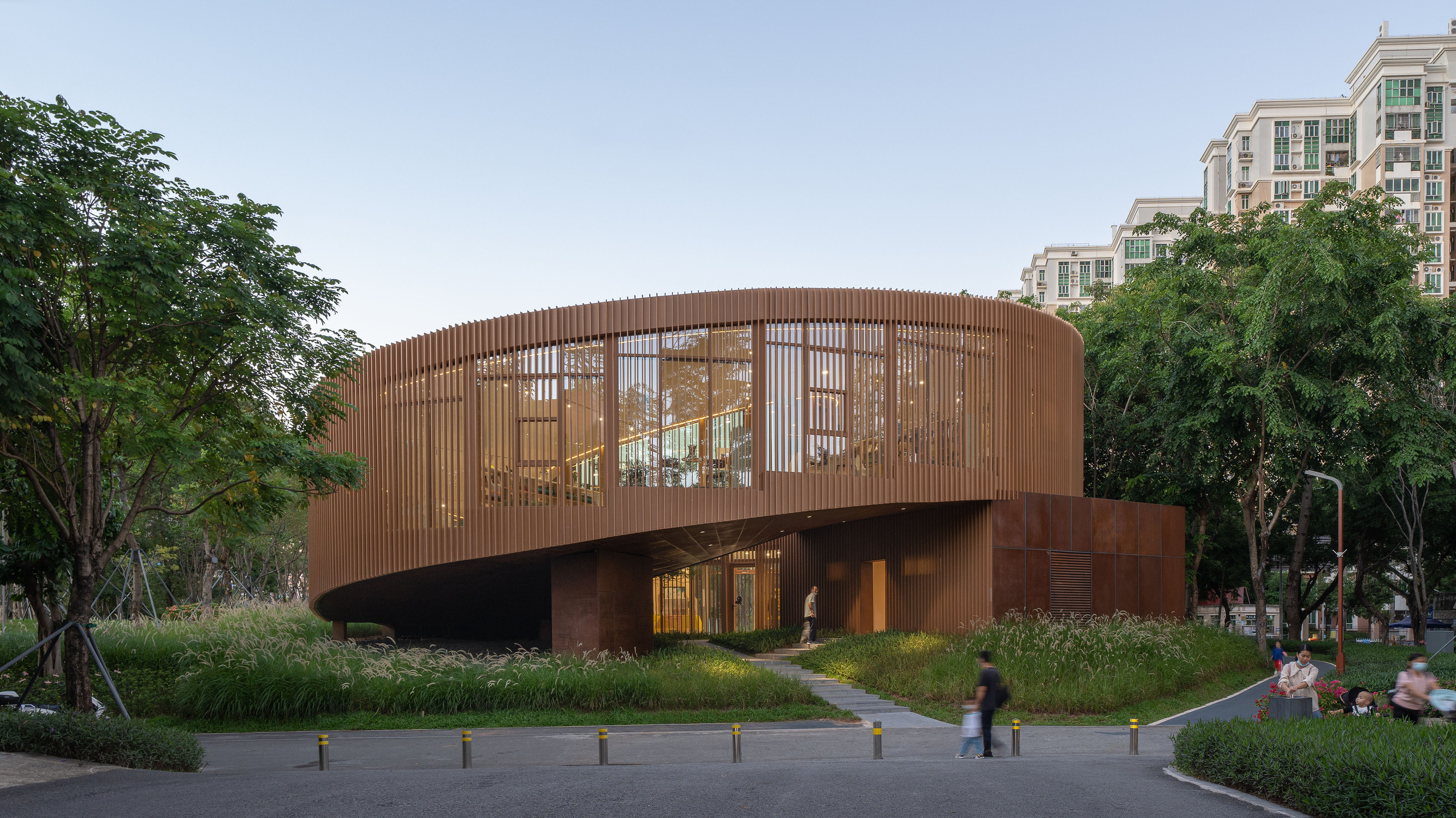 BIONIC DESIGN：Serpentine Bookhouse 仿生建筑 - 以海螺为设计原型