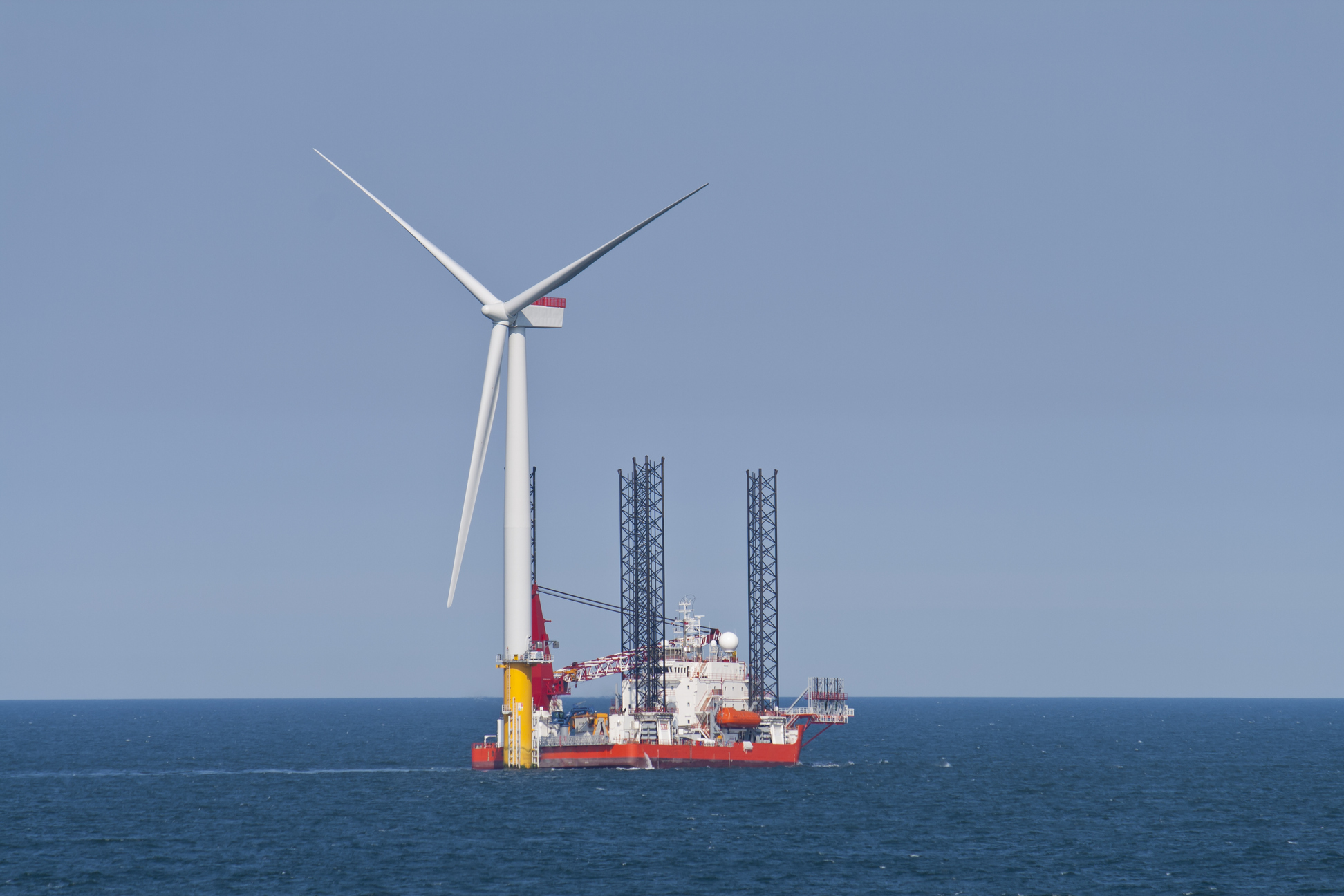 IS OFFSHORE WIND LOST IN THE PERFECT STORM? THE ANSWER IS BLOWING IN THE WIND… 離岸風電迷失在超完美的風暴中！風繼續吹？