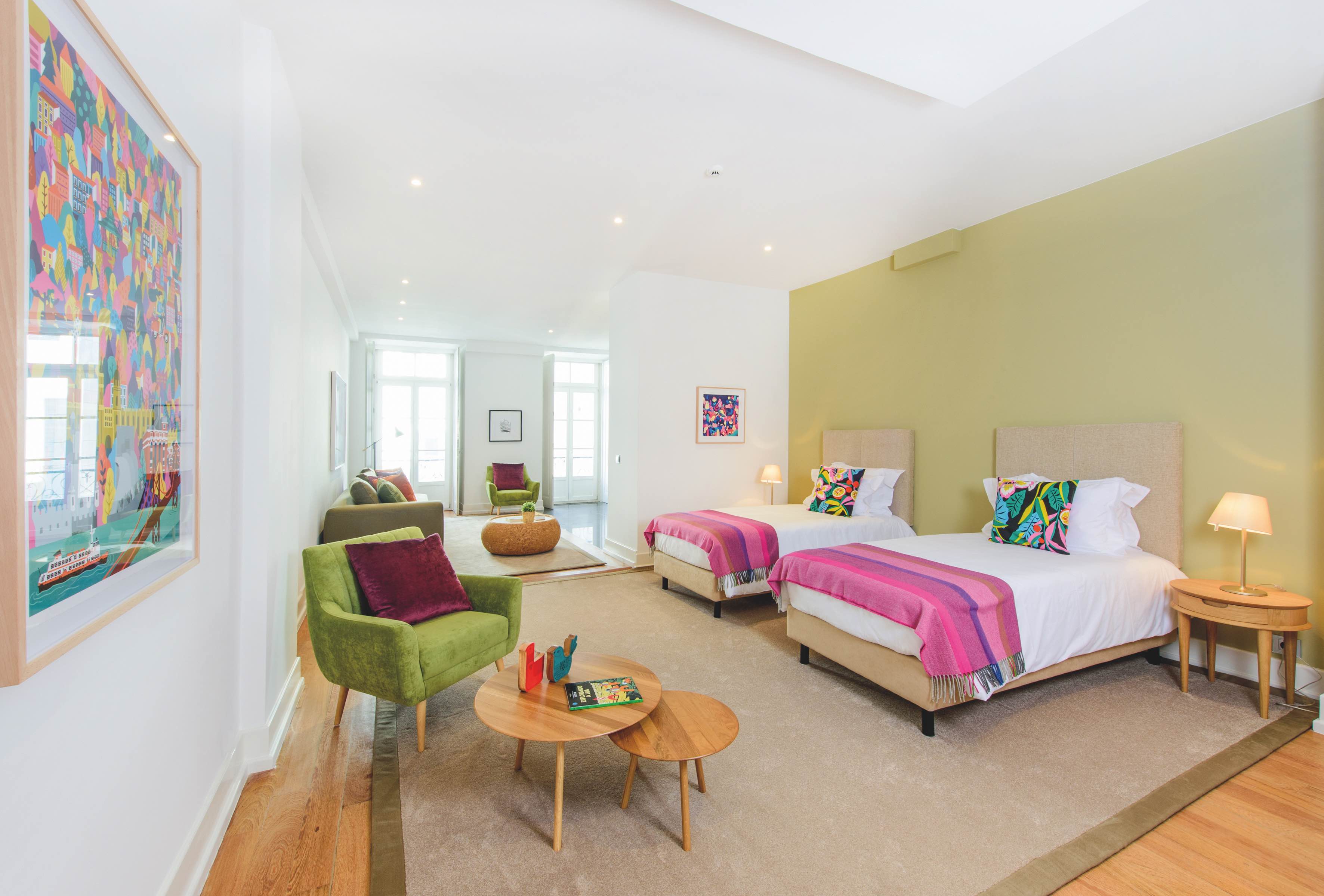 缤纷的亲子房型有绝对舒适的宽广大空间。