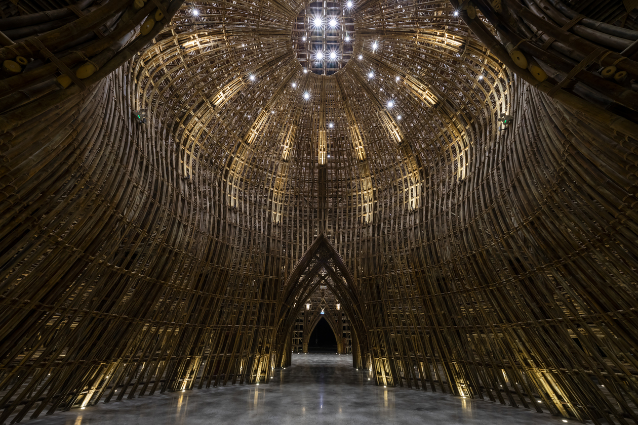 傳統建材x 摩登應用 - 永續生態的竹造遊客中心