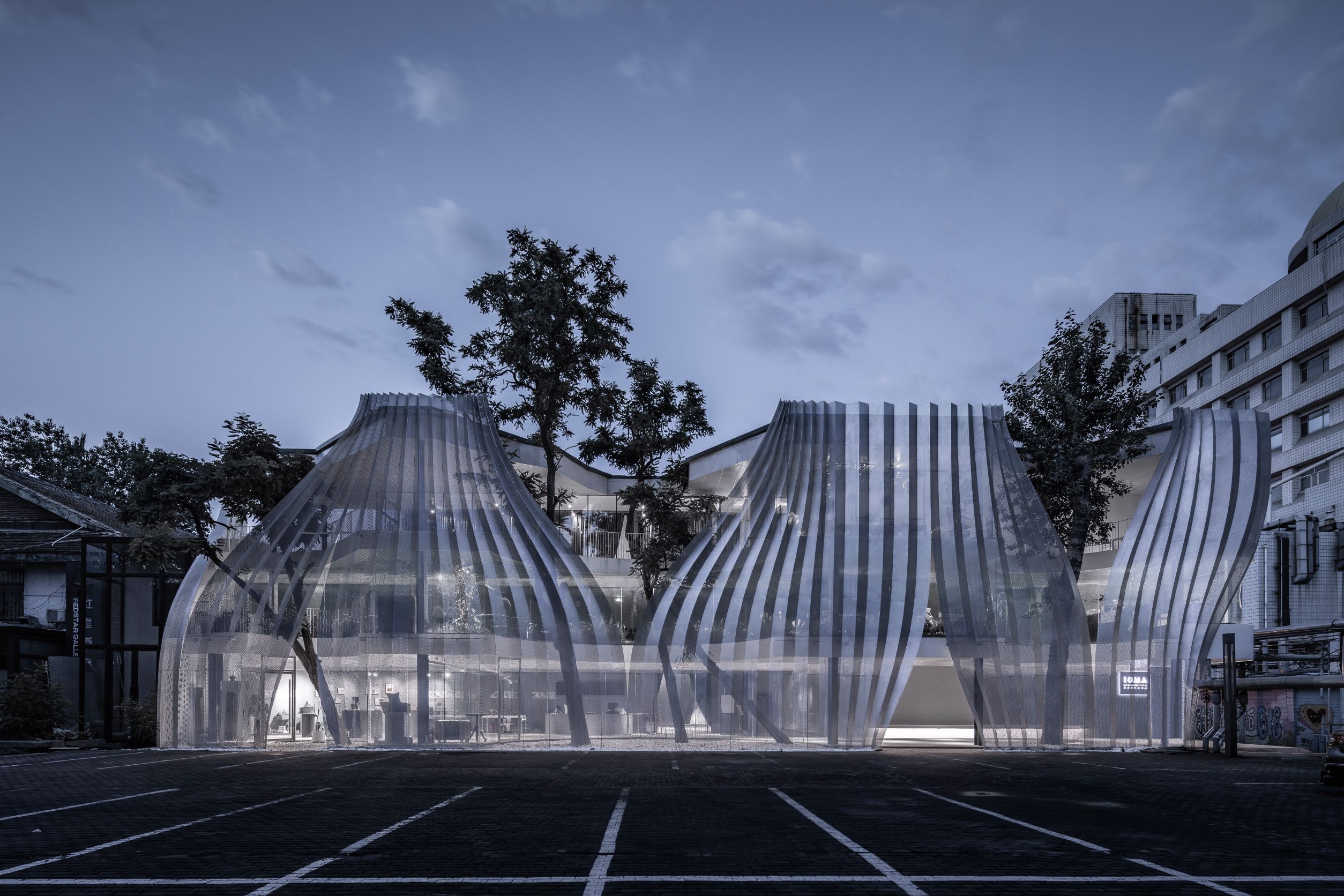 OLD MEETS NEW: IOMA ART CENTER 蜕变,在新旧交会之后 - 废厂房化身艺术中心