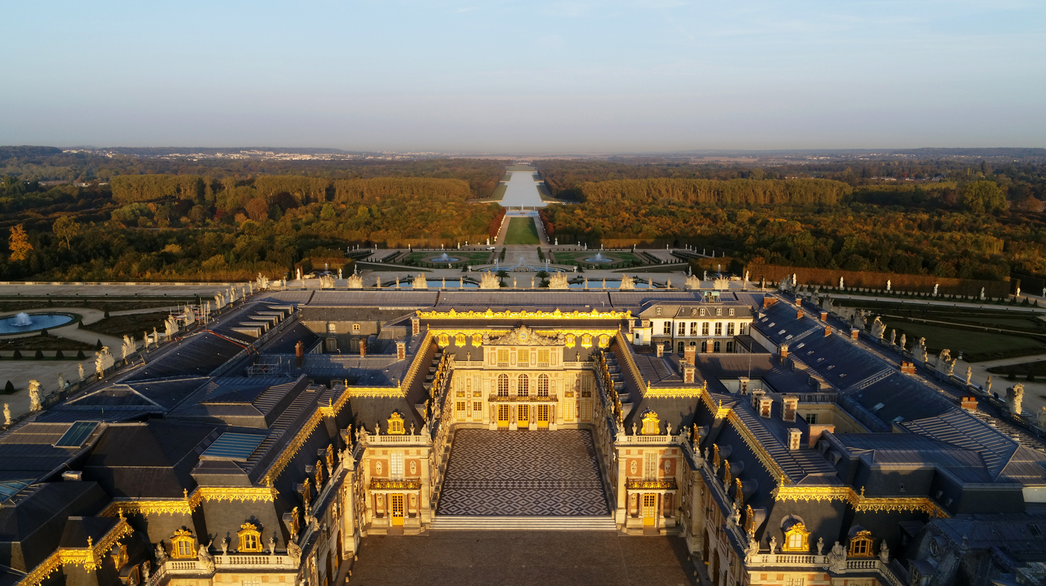 STAY AT THE PALACE OF VERSAILLES 住進凡爾賽宮