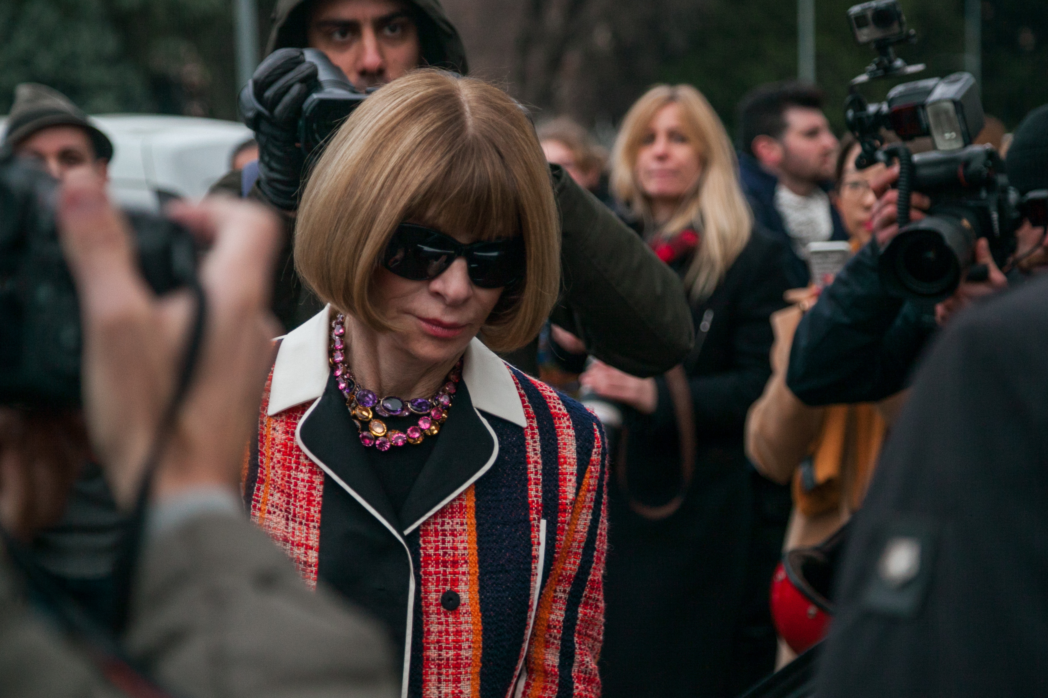 THE DEVIL WEARS PRADA: HOW ANNA WINTOUR REWROTE AND REDEFINED FASHION? 穿著 Prada 的惡魔： 傳奇總編 Anna Wintour 如何改寫時尚界歷史
