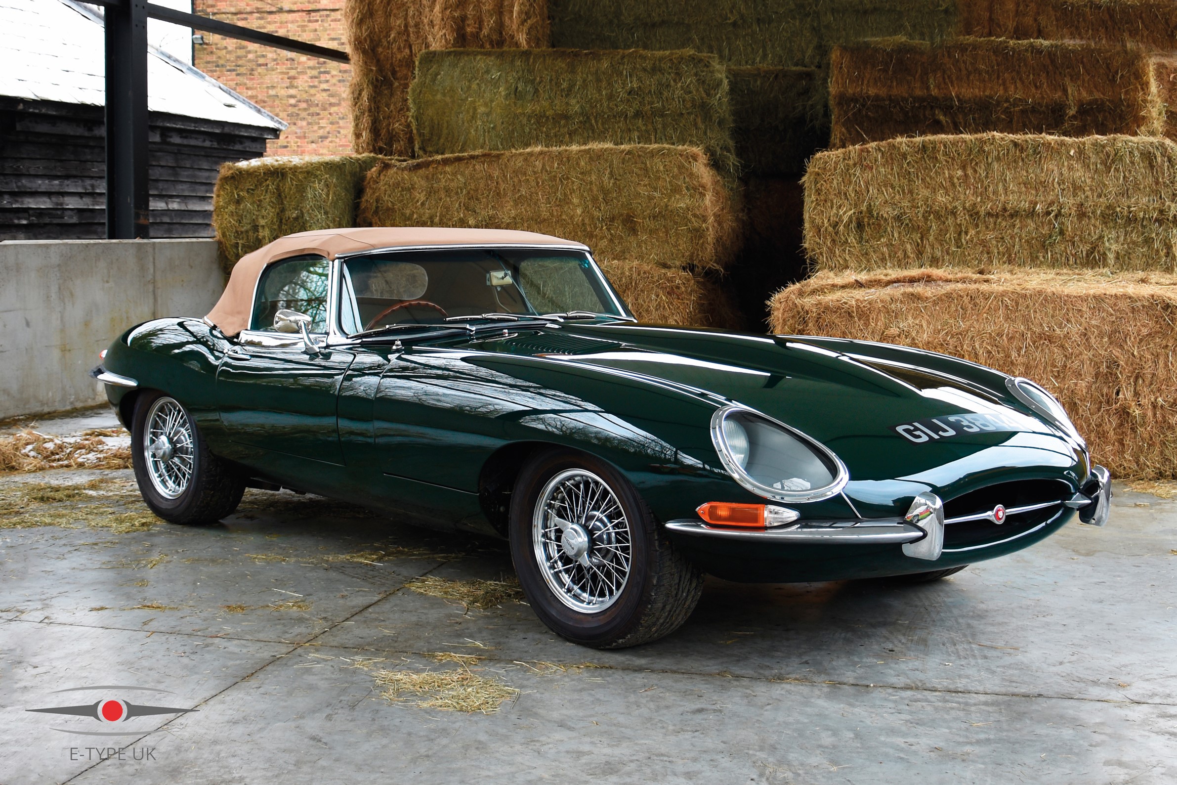 低延優美的線條，E-type 對 Jaguar 造車歷史來說，是個永遠的驕傲與象徵。