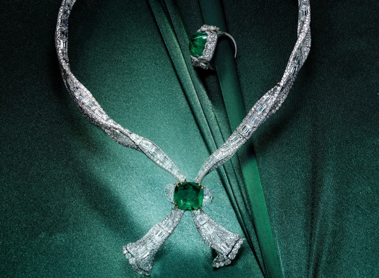 Cindy Chao 15 週年系列祖母綠緞帶套鍊。Chopard 高級珠寶祖母綠戒指。