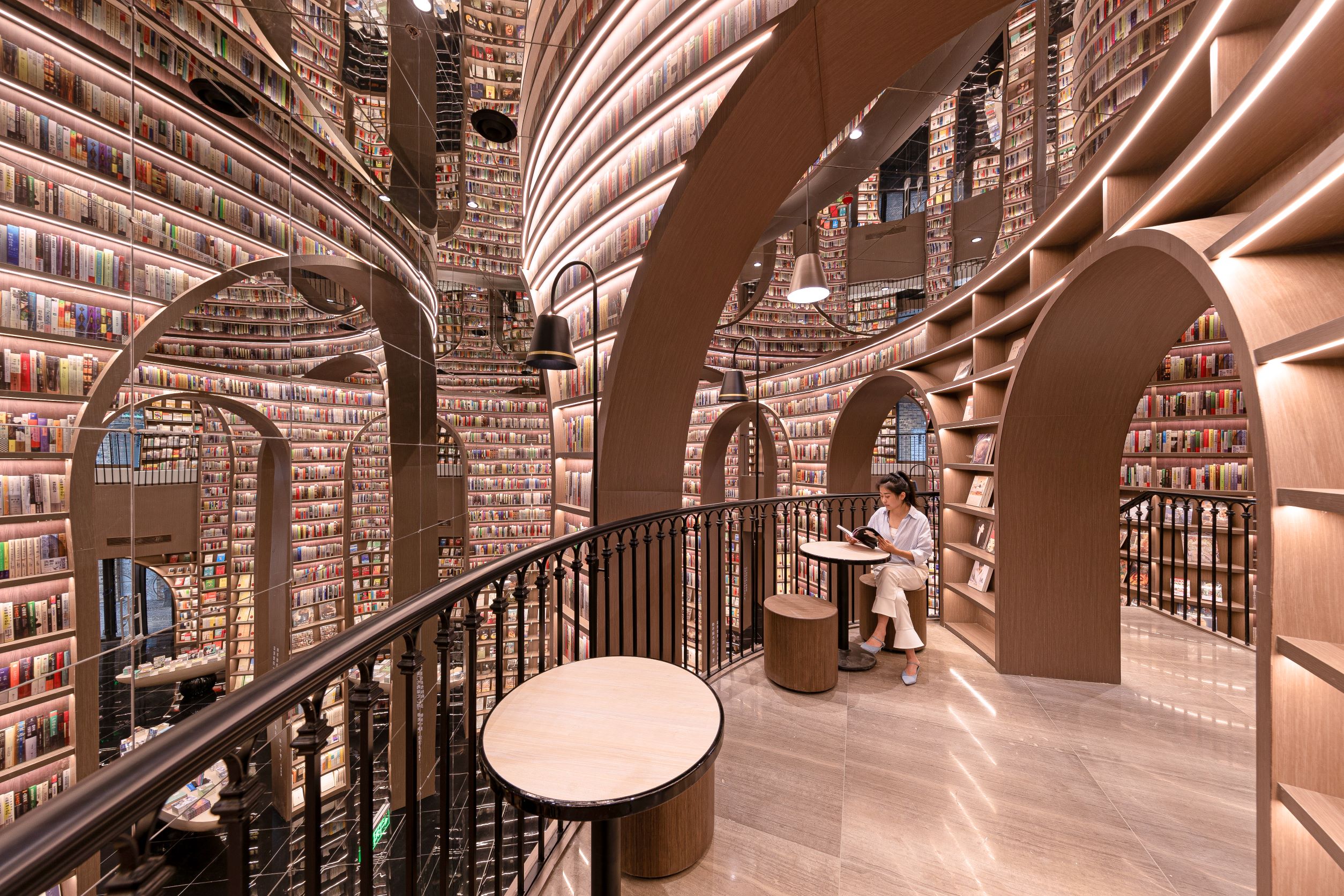 童話異想建築 - 如同魔法世界的書店